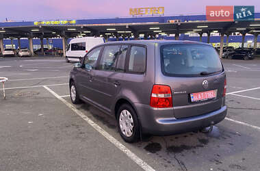 Минивэн Volkswagen Touran 2005 в Киеве