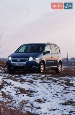 Минивэн Volkswagen Touran 2008 в Александрие