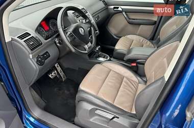 Минивэн Volkswagen Touran 2008 в 