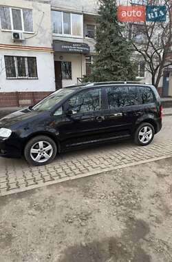 Минивэн Volkswagen Touran 2006 в Сумах