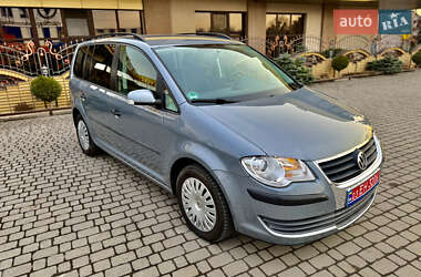 Мінівен Volkswagen Touran 2008 в 