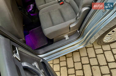 Мінівен Volkswagen Touran 2008 в 