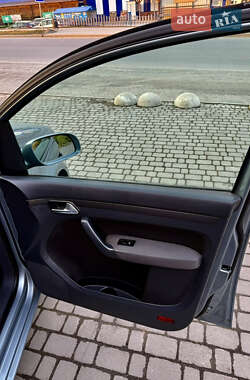 Мінівен Volkswagen Touran 2008 в 