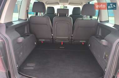 Минивэн Volkswagen Touran 2006 в 