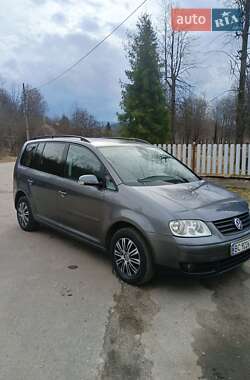 Минивэн Volkswagen Touran 2004 в 