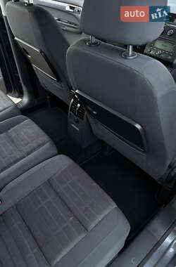 Минивэн Volkswagen Touran 2006 в 