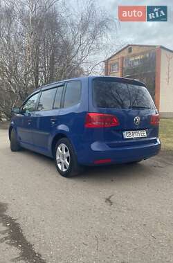 Минивэн Volkswagen Touran 2011 в Чернигове