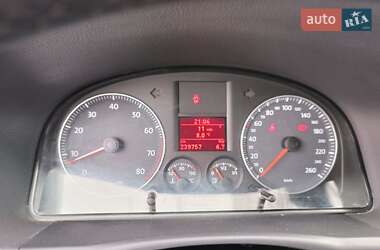 Минивэн Volkswagen Touran 2008 в 