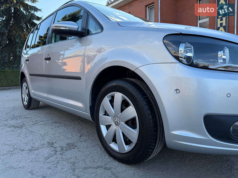Мінівен Volkswagen Touran 2014 в Кременці