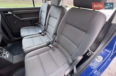 Минивэн Volkswagen Touran 2003 в 