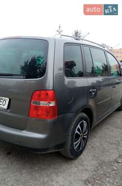 Мінівен Volkswagen Touran 2005 в 