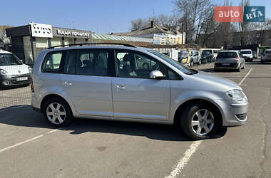Мінівен Volkswagen Touran 2008 в 