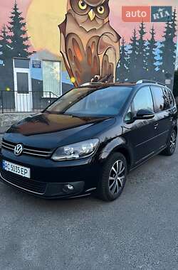 Минивэн Volkswagen Touran 2015 в 