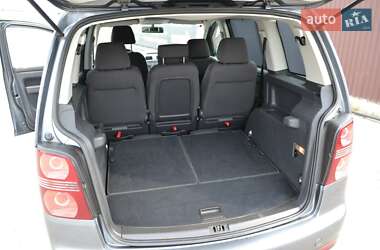 Мінівен Volkswagen Touran 2007 в Луцьку