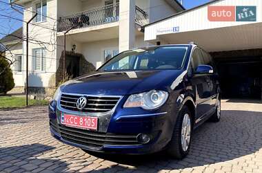 Мінівен Volkswagen Touran 2008 в 