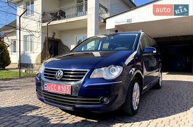 Мінівен Volkswagen Touran 2008 в 