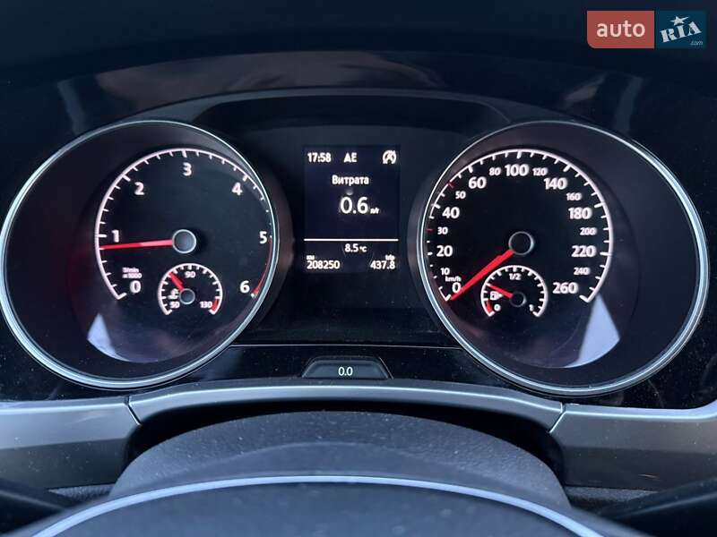 Микровэн Volkswagen Touran 2019 в Харькове фото 22 Микровэн Volkswagen Touran 2019 в Харькове