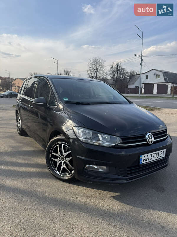 Volkswagen Touran 2016