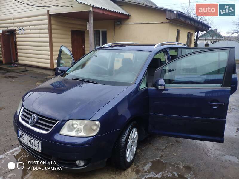 Мінівен Volkswagen Touran 2003 в 