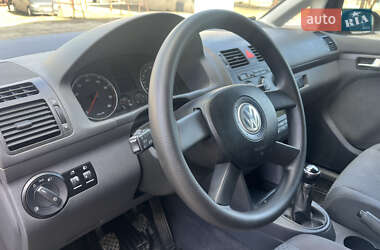 Минивэн Volkswagen Touran 2005 в 
