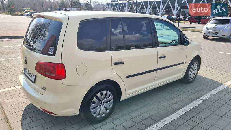 Минивэн Volkswagen Touran 2014 в Хмельницком