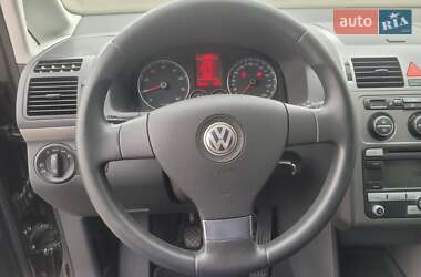 Минивэн Volkswagen Touran 2009 в 