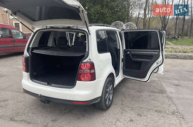 Минивэн Volkswagen Touran 2007 в Ивано-Франковске