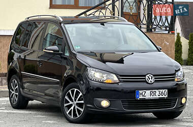 Минивэн Volkswagen Touran 2011 в 