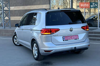 Микровэн Volkswagen Touran 2020 в 