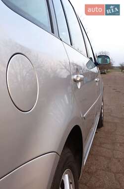 Мінівен Volkswagen Touran 2008 в 