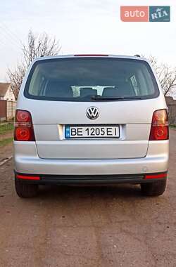 Мінівен Volkswagen Touran 2008 в 
