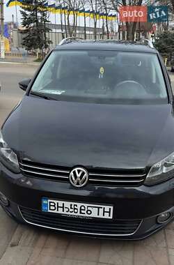 Минивэн Volkswagen Touran 2013 в 