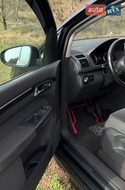 Минивэн Volkswagen Touran 2013 в 