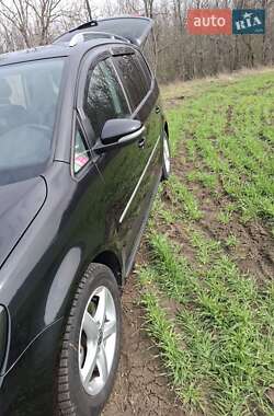 Минивэн Volkswagen Touran 2013 в 