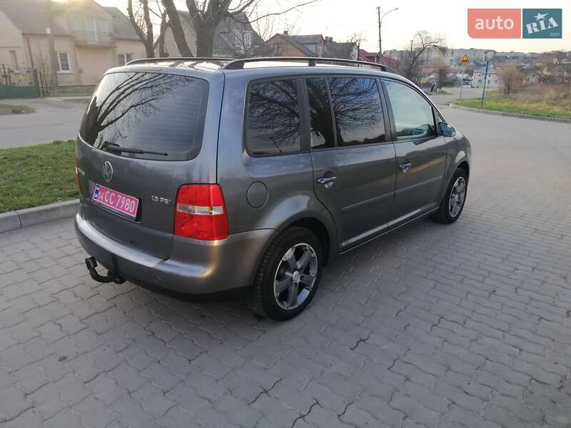 Мінівен Volkswagen Touran 2003 в Львові фото 7 Мінівен Volkswagen Touran 2003 в Львові
