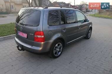 Минивэн Volkswagen Touran 2004 в 