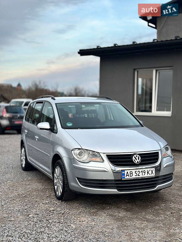 Минивэн Volkswagen Touran 2007 в Виннице