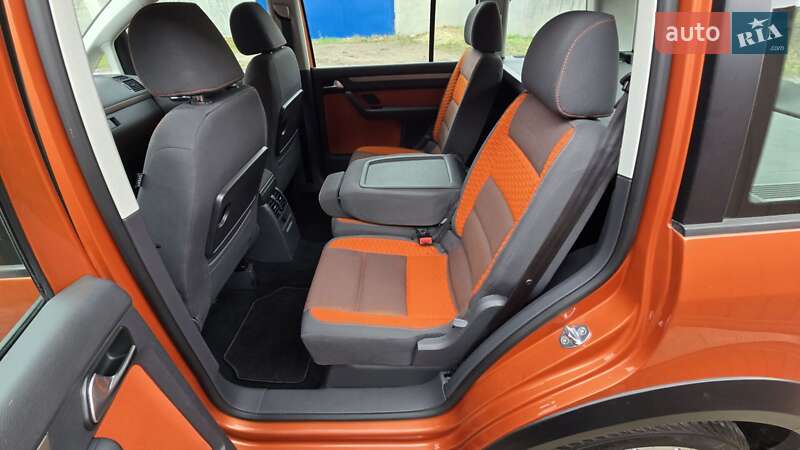 Мінівен Volkswagen Touran 2008 в Полтаві