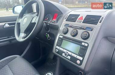 Минивэн Volkswagen Touran 2008 в 