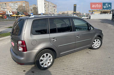 Минивэн Volkswagen Touran 2008 в Александрие