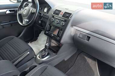 Минивэн Volkswagen Touran 2014 в 