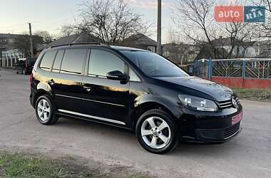 Минивэн Volkswagen Touran 2011 в 