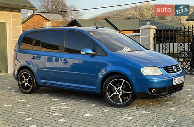 Мінівен Volkswagen Touran 2005 в 