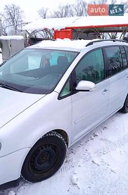 Мінівен Volkswagen Touran 2005 в 