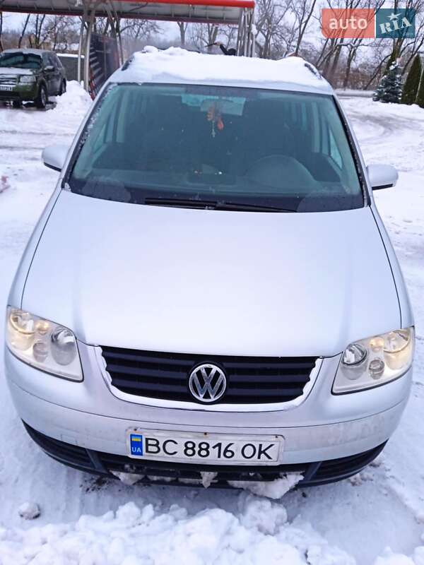 Мінівен Volkswagen Touran 2005 в 