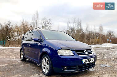Минивэн Volkswagen Touran 2005 в 