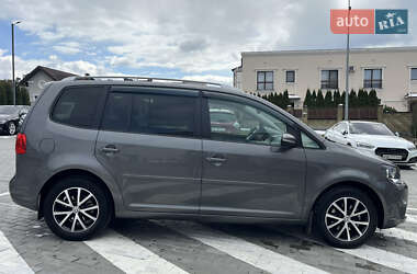 Минивэн Volkswagen Touran 2015 в 