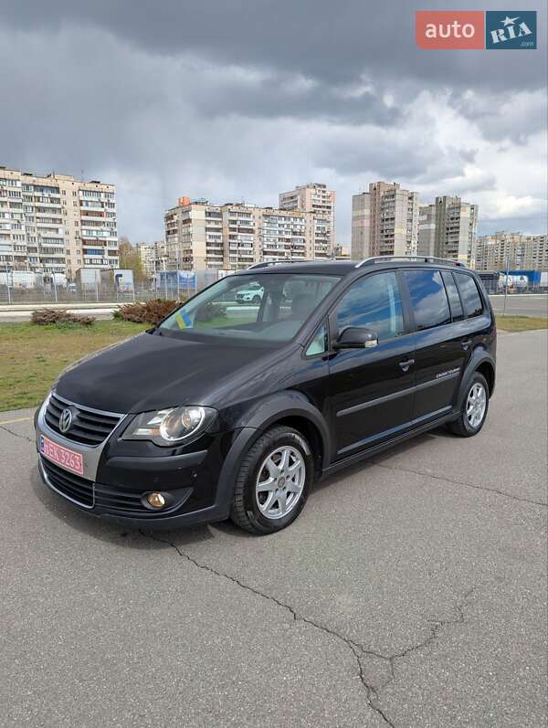 Мінівен Volkswagen Touran 2008 в 
