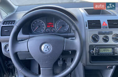 Мінівен Volkswagen Touran 2010 в 