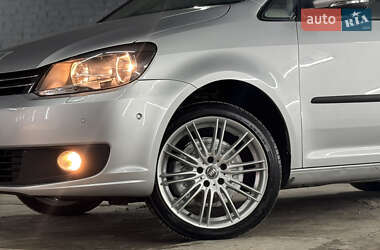 Минивэн Volkswagen Touran 2014 в 